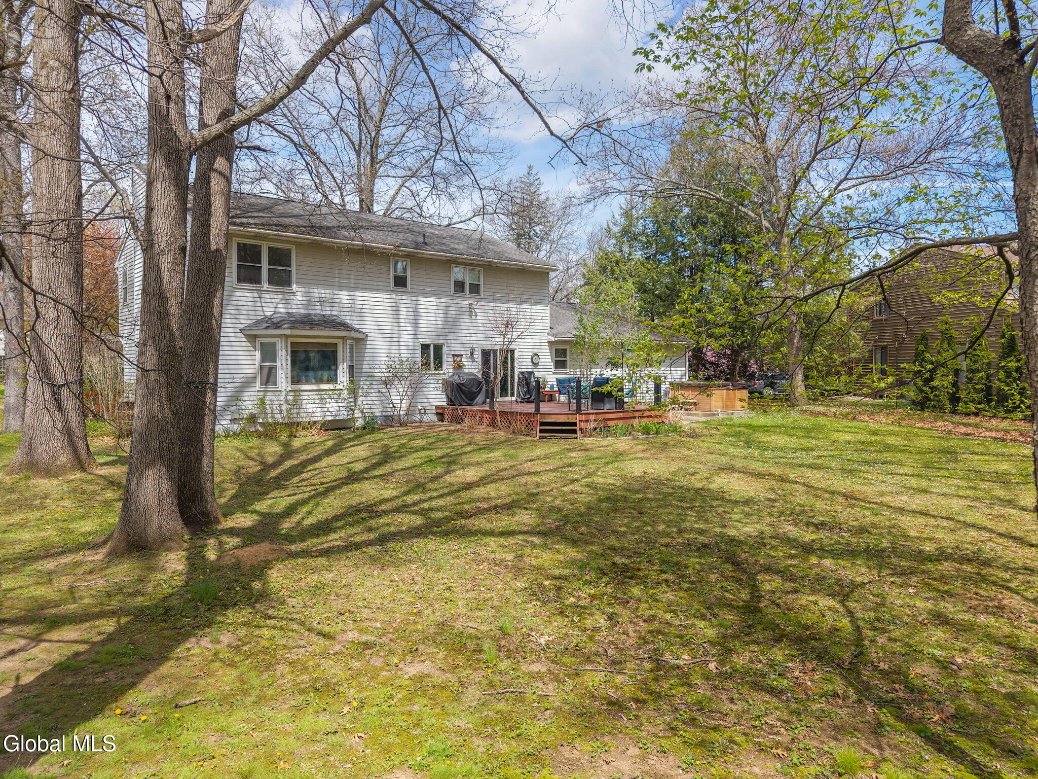 34 Axbridge Lane Delmar NY 12054