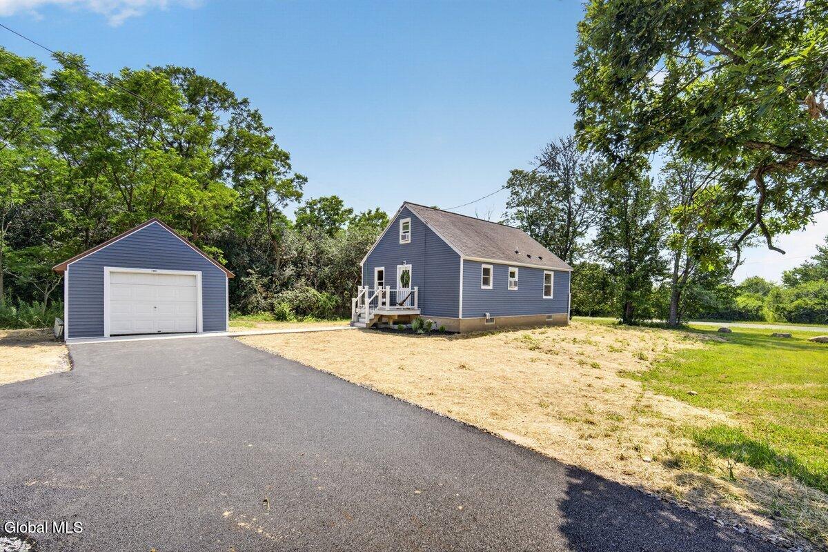 1097 Church Road Glenville NY 12302