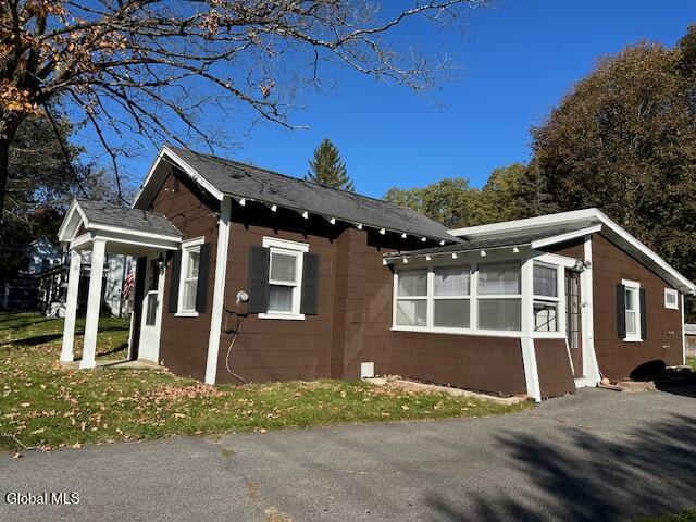 1426 Sr 143 Coeymans Hollow NY 12046