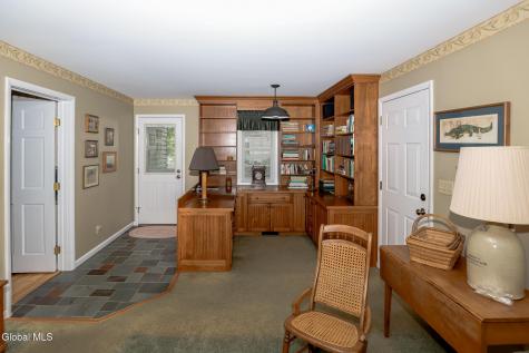 9 Patroon Place Glenmont NY 12077