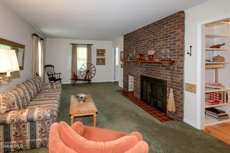 9 Patroon Place Glenmont NY 12077