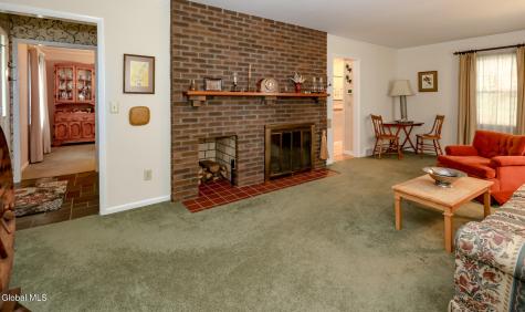 9 Patroon Place Glenmont NY 12077