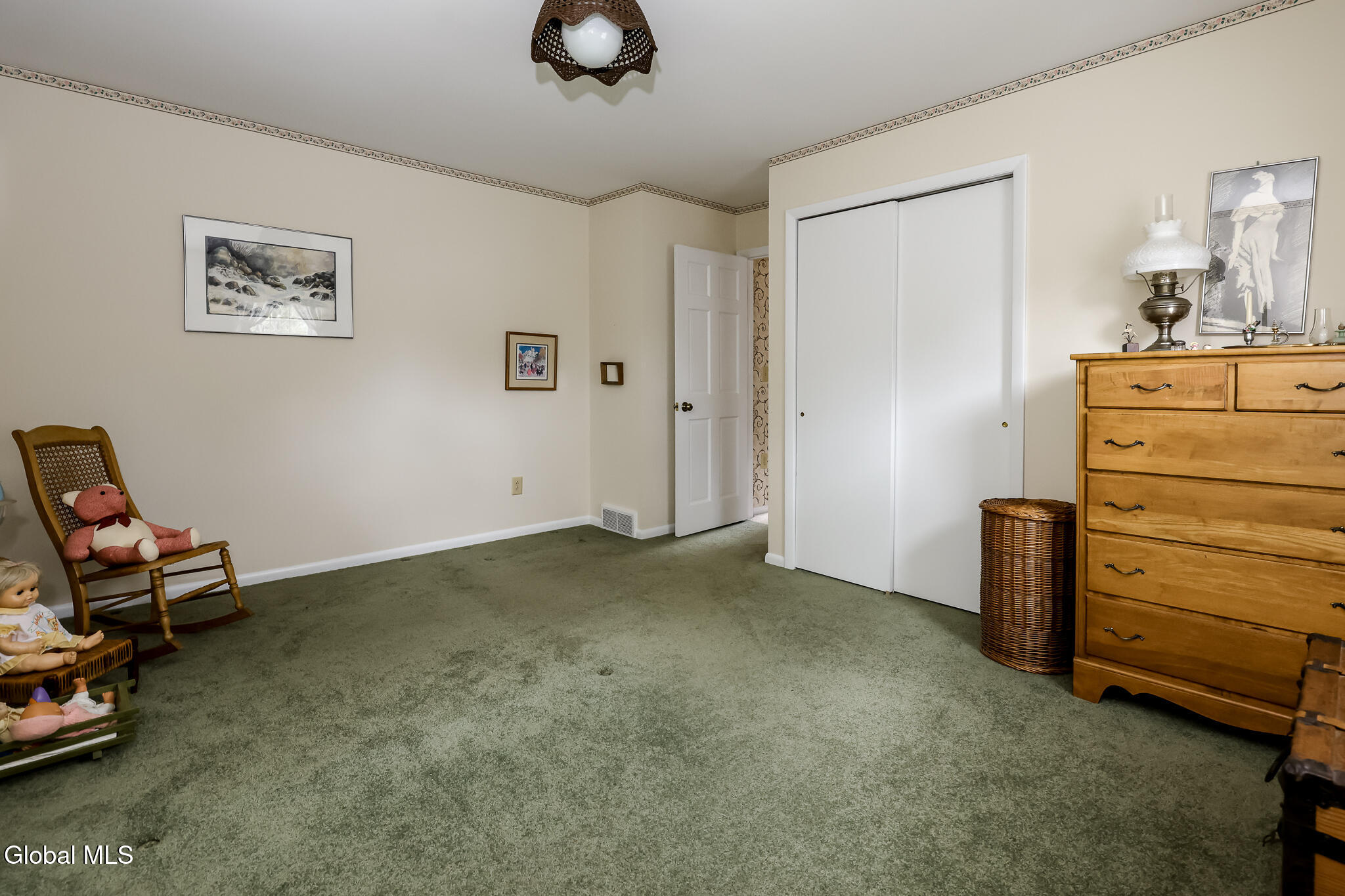 9 Patroon Place Glenmont NY 12077