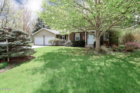 9 Patroon Place Glenmont NY 12077