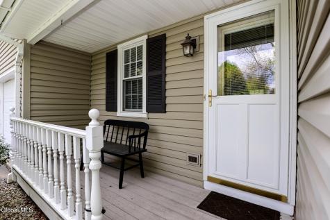 9 Patroon Place Glenmont NY 12077