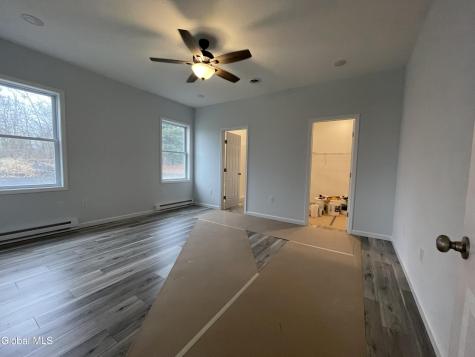 35 Newland Road Stillwater NY 12170