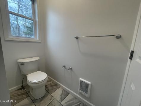 35 Newland Road Stillwater NY 12170
