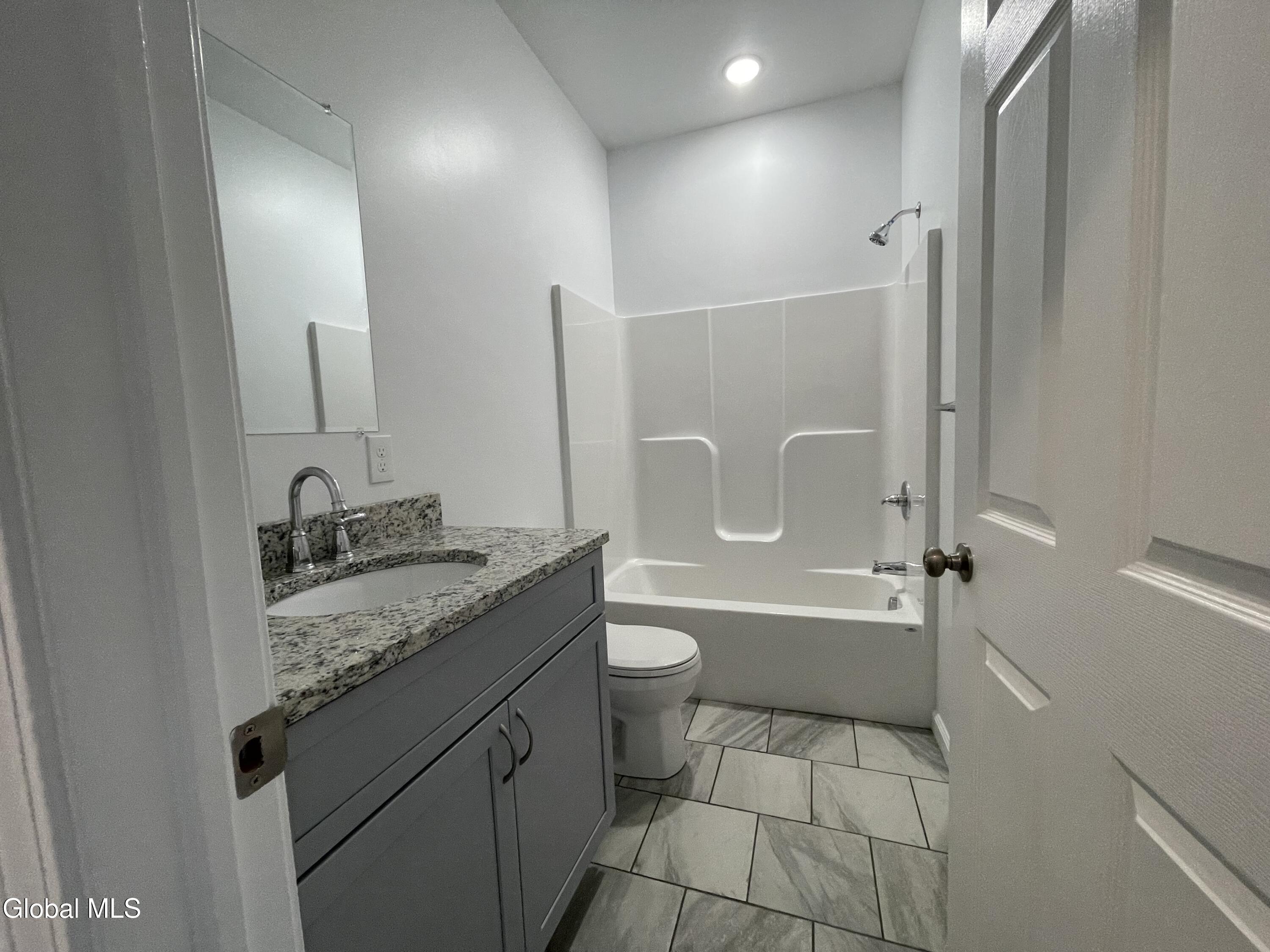 35 Newland Road Stillwater NY 12170