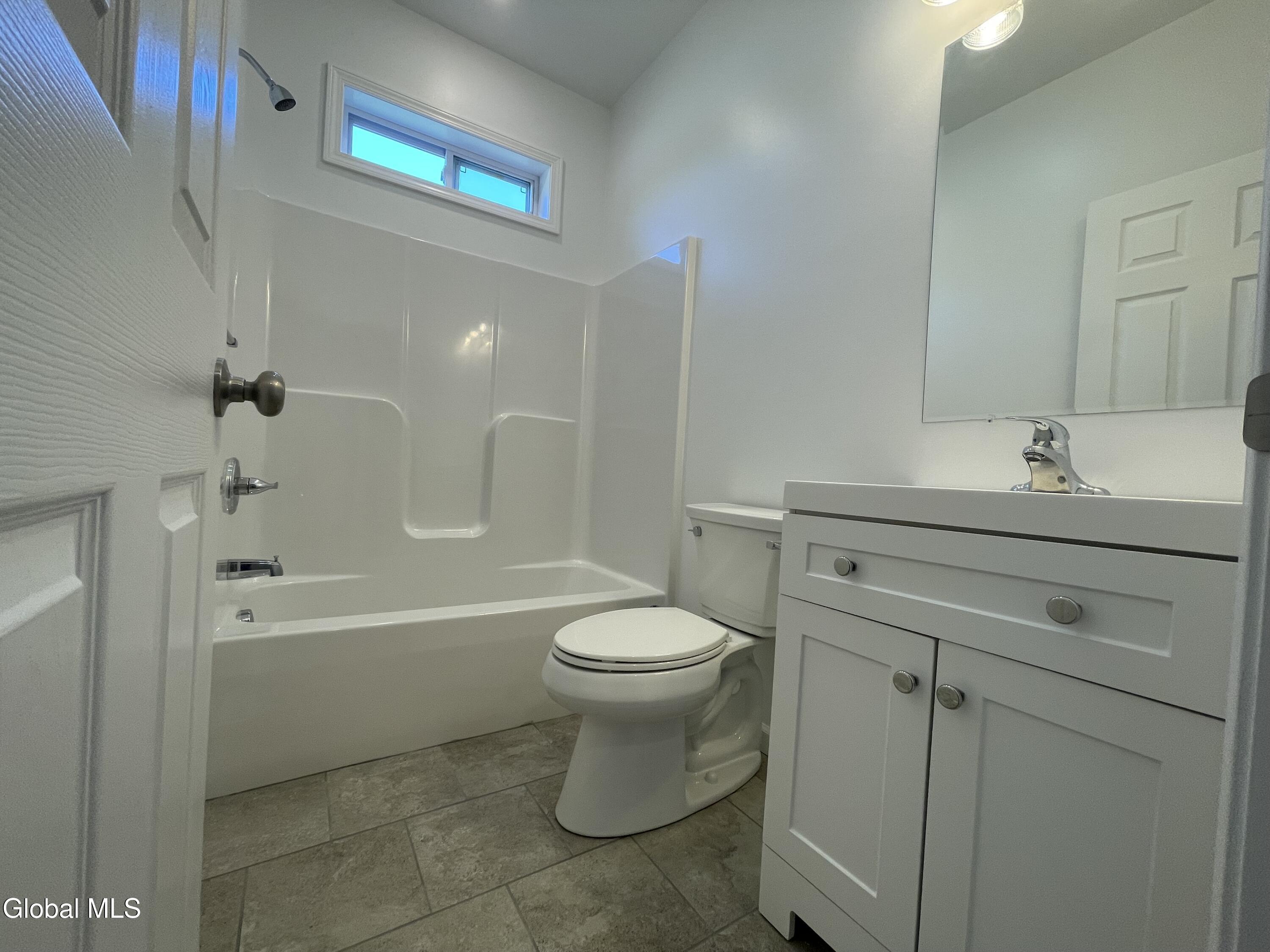 35 Newland Road Stillwater NY 12170