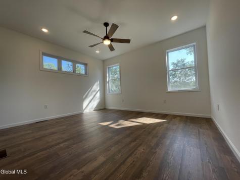 35 Newland Road Stillwater NY 12170