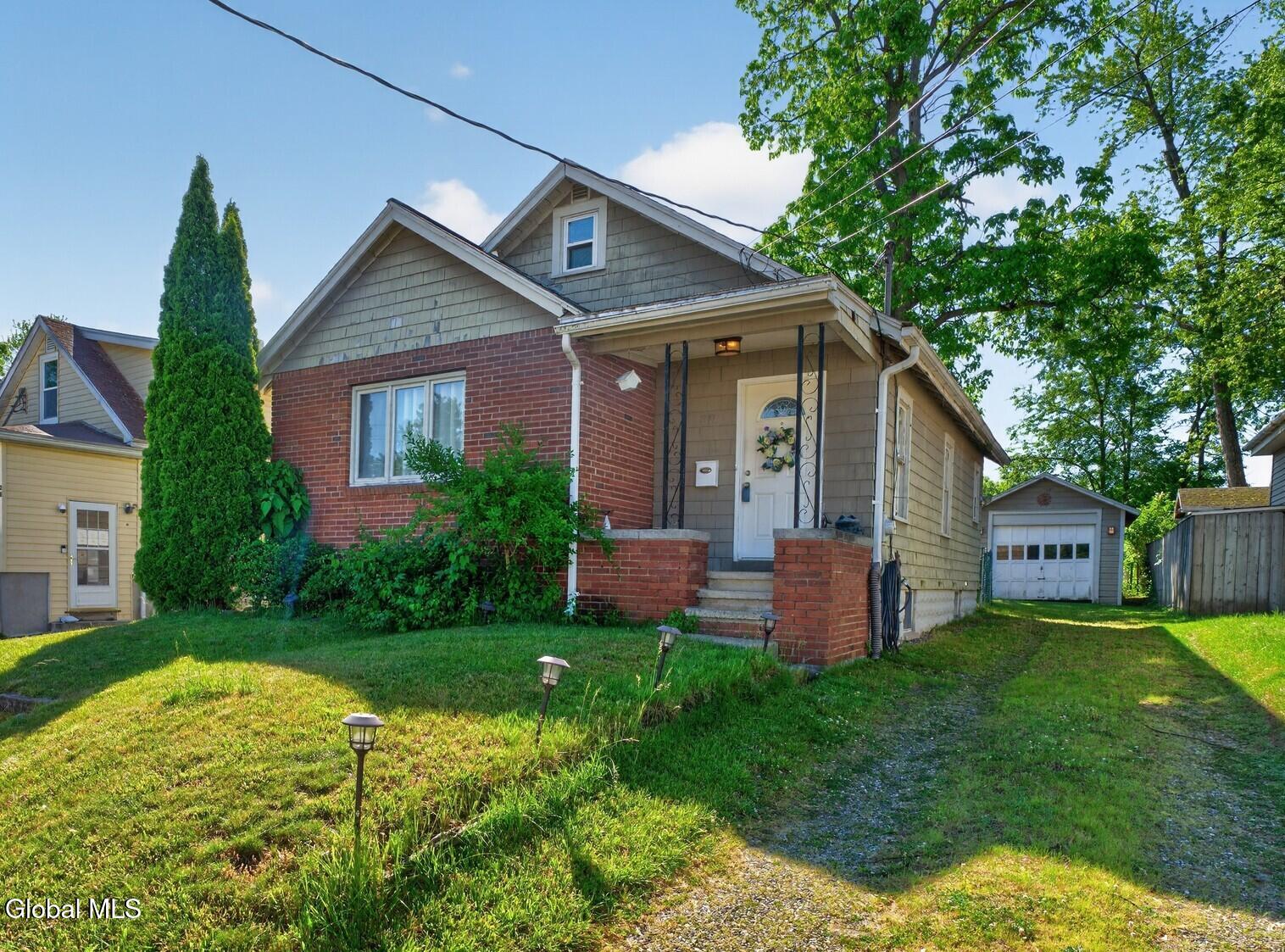 30 Fern Avenue Colonie NY 12205
