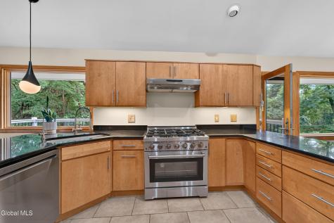 46 East Road Troy NY 12180