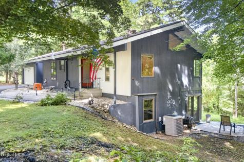 46 East Road Troy NY 12180