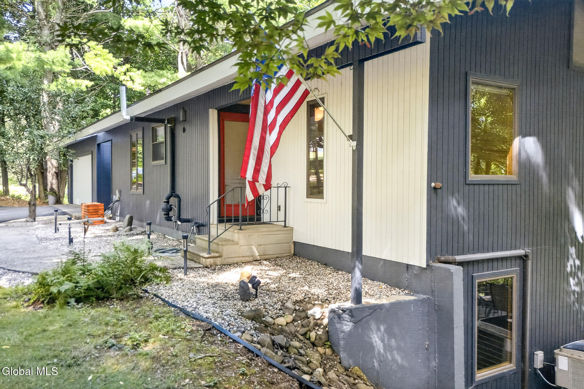 46 East Road Troy NY 12180