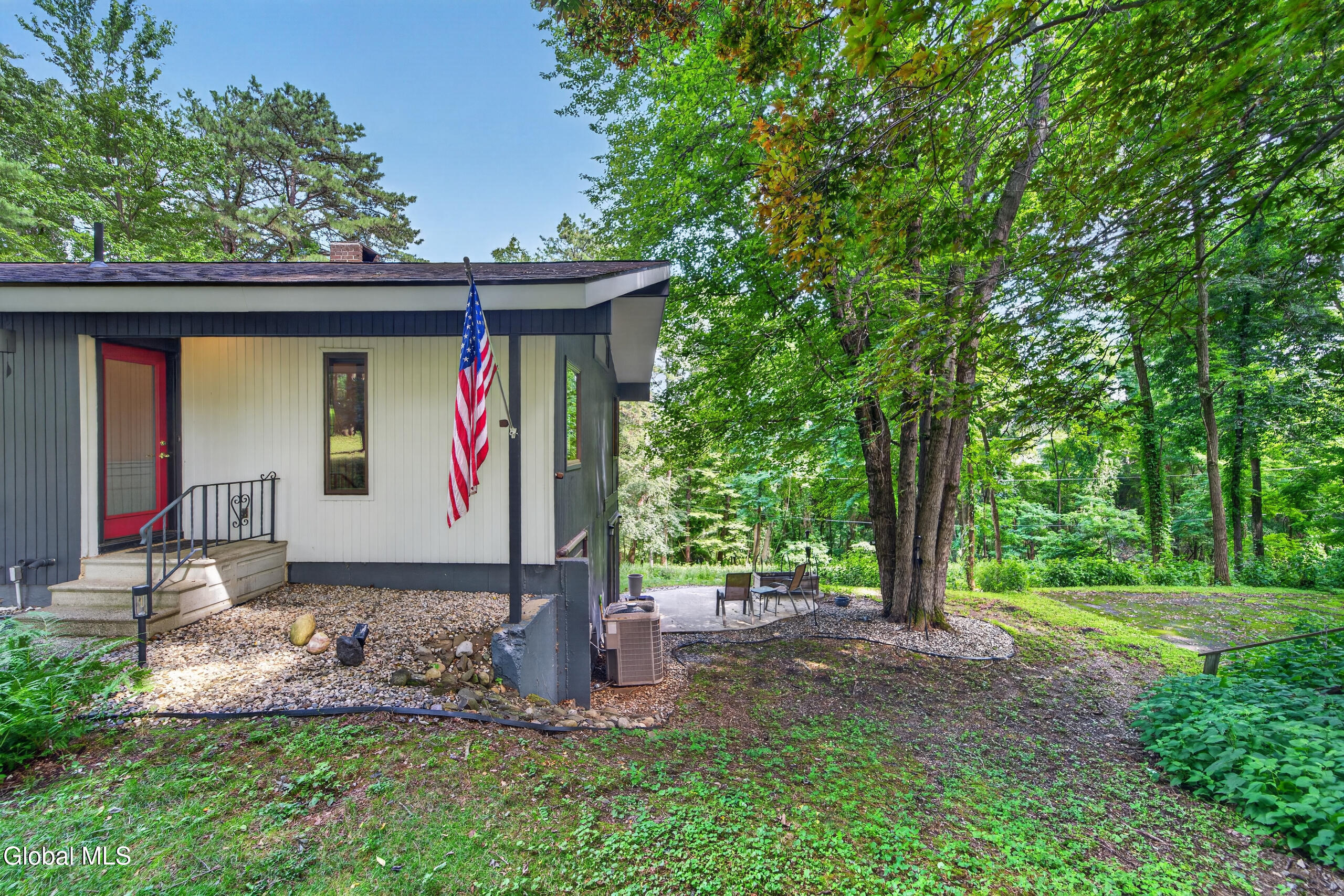 46 East Road Troy NY 12180