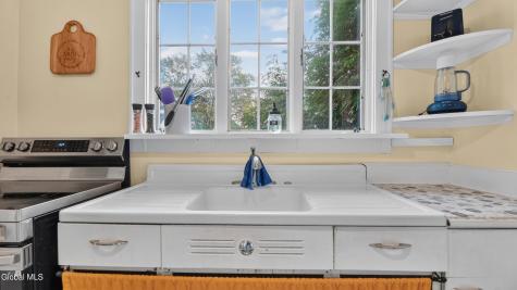 3 Gillen Terrace Gloversville NY 12078
