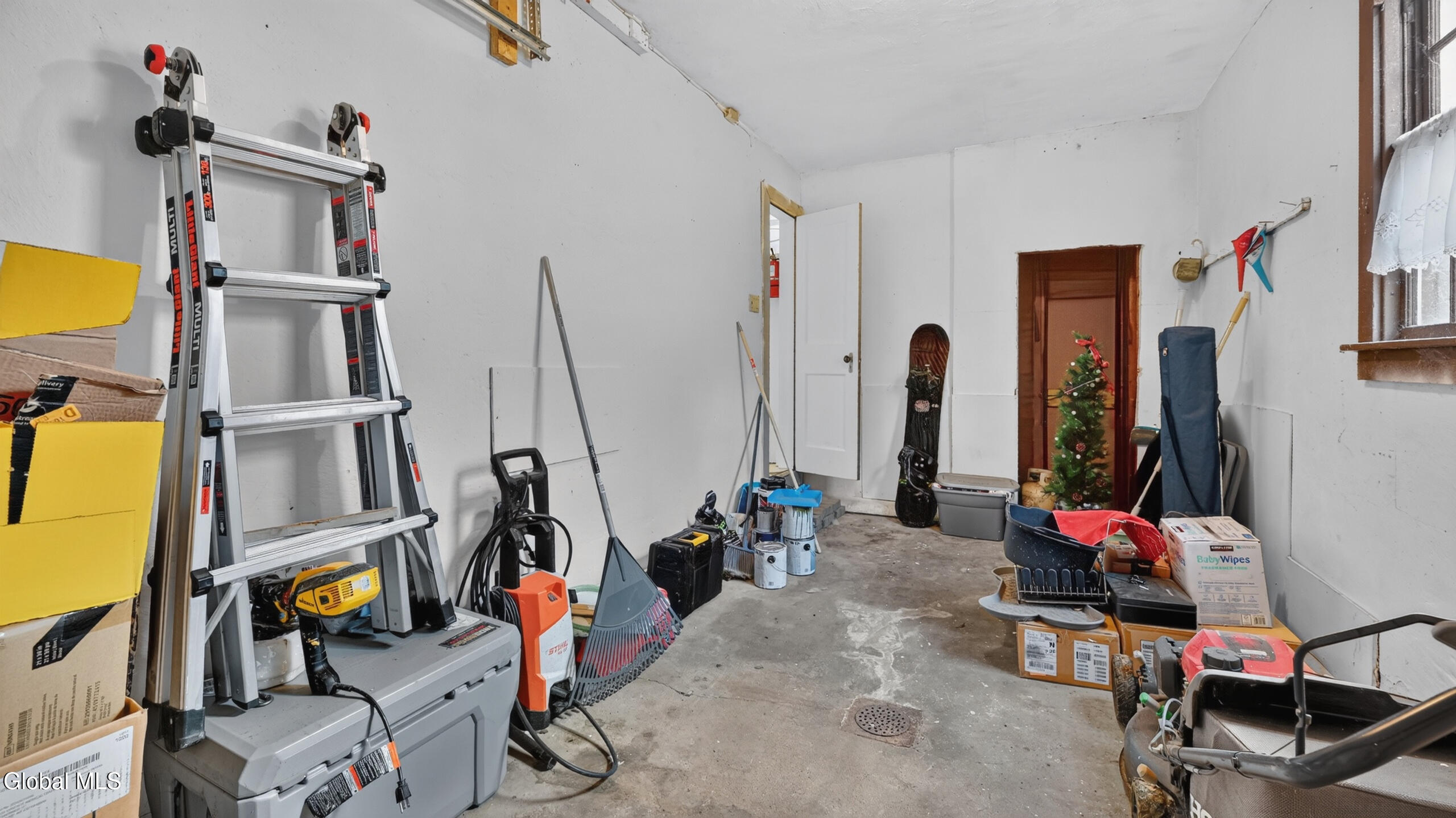 3 Gillen Terrace Gloversville NY 12078