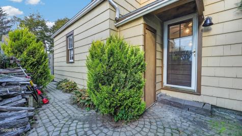 3 Gillen Terrace Gloversville NY 12078