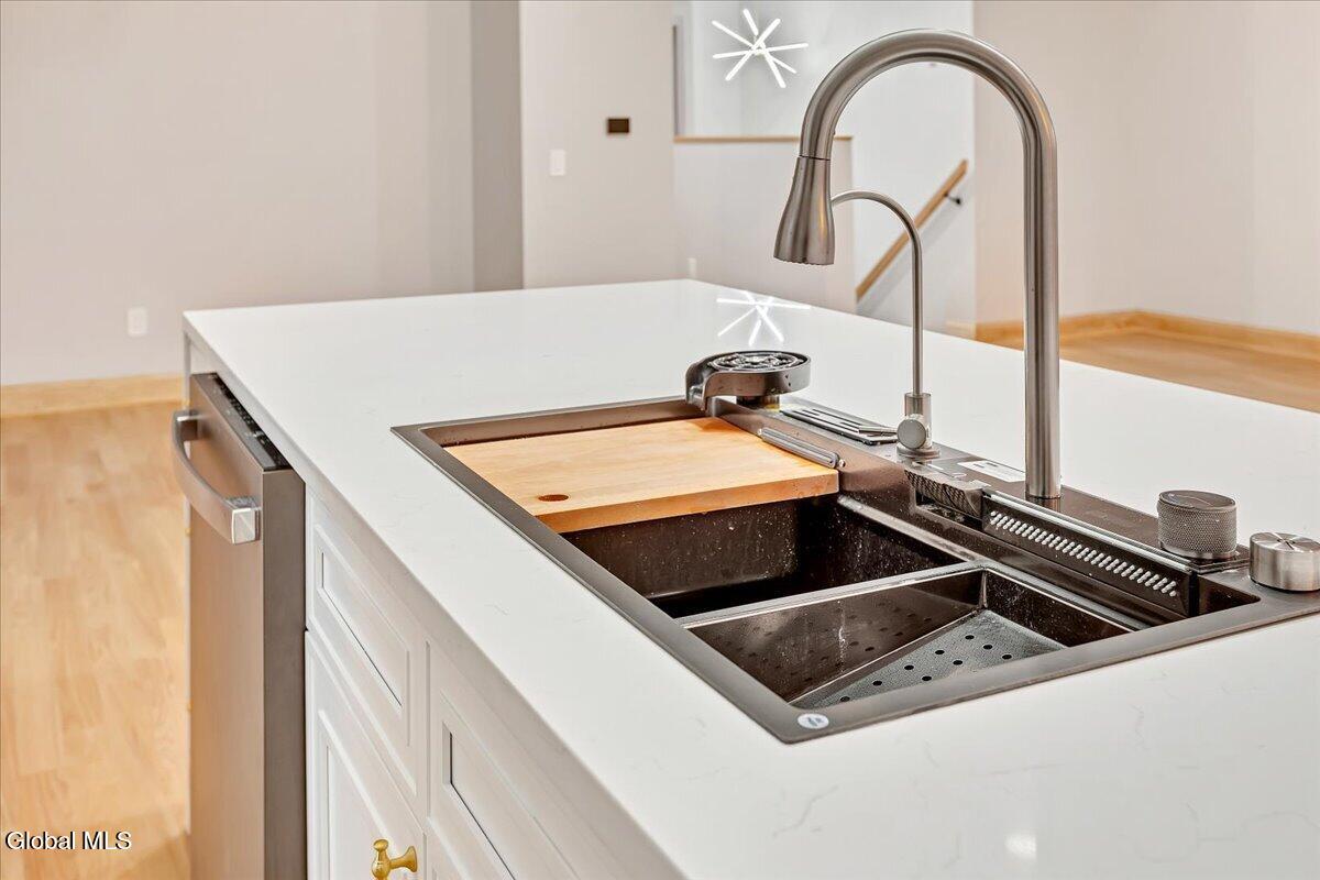 49 Tabor Halfmoon NY 12118
