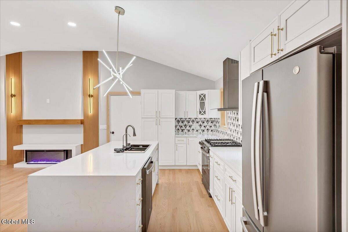 49 Tabor Halfmoon NY 12118