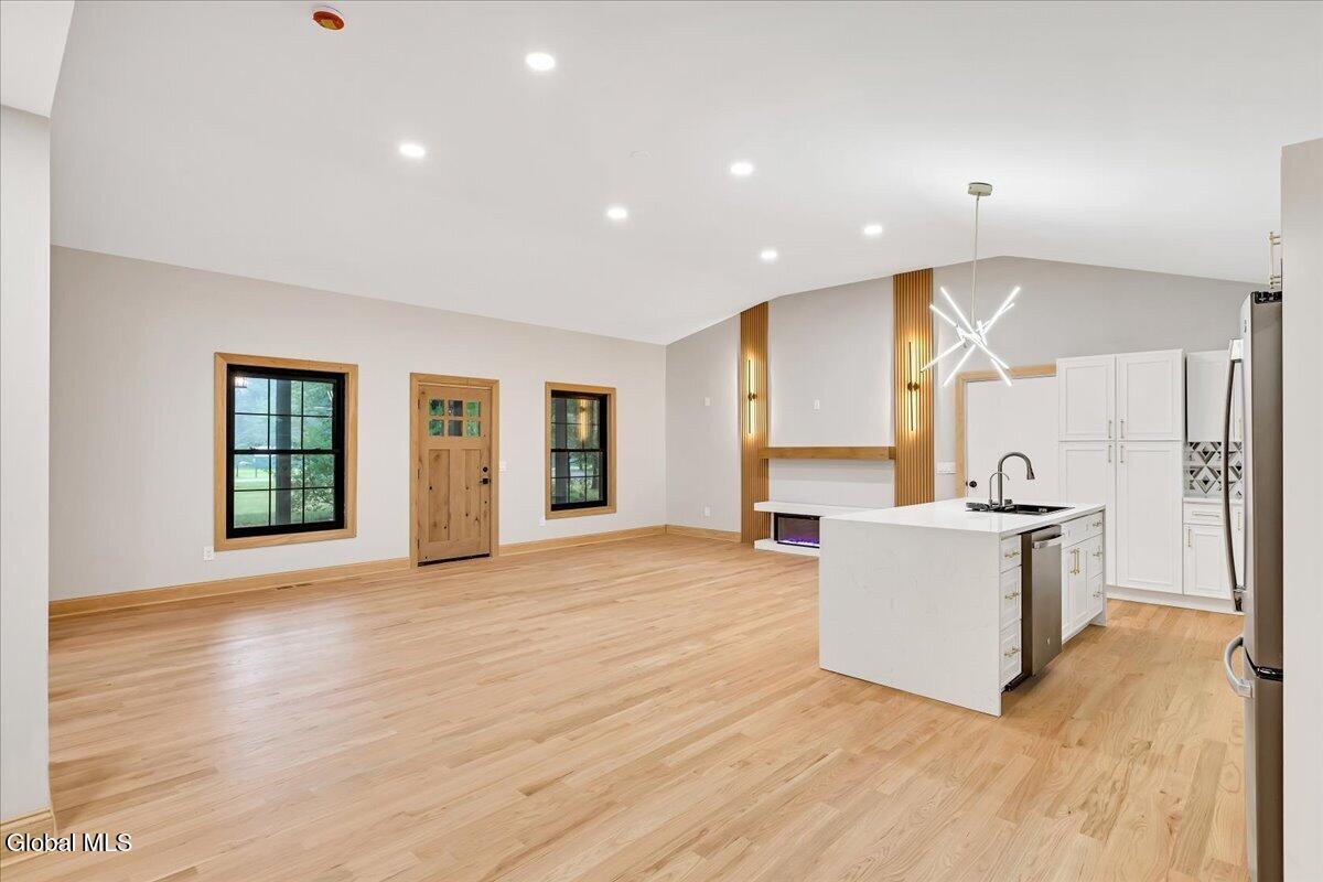 49 Tabor Halfmoon NY 12118