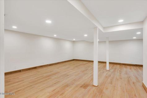 49 Tabor Halfmoon NY 12118