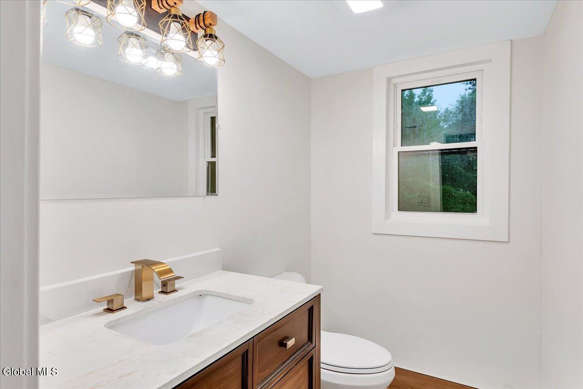 49 Tabor Halfmoon NY 12118