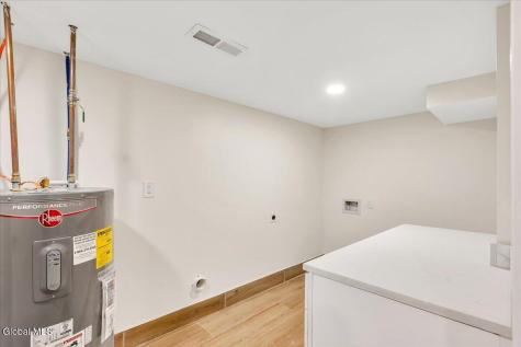 49 Tabor Halfmoon NY 12118