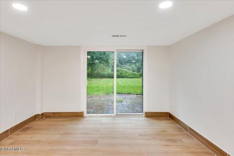 49 Tabor Halfmoon NY 12118