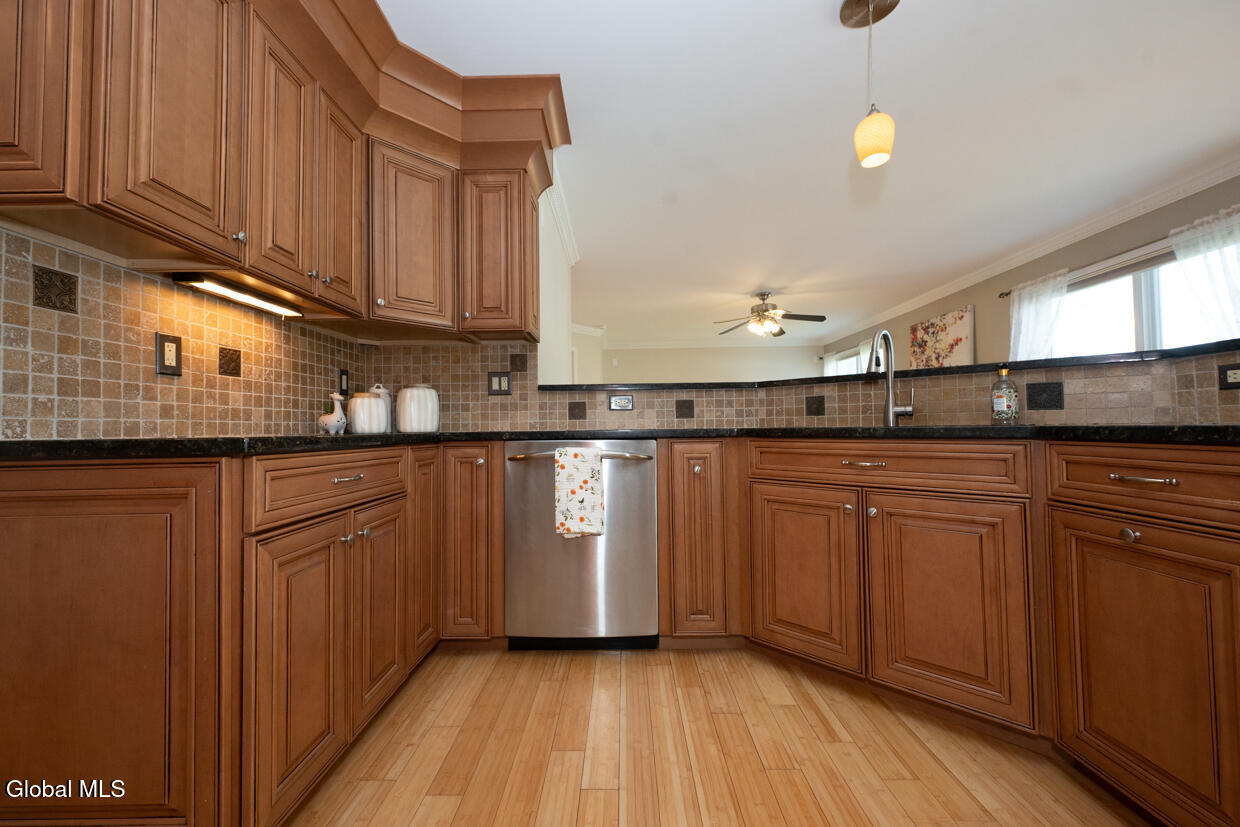 20 Ivywood Drive Selkirk NY 12158