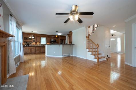 20 Ivywood Drive Selkirk NY 12158