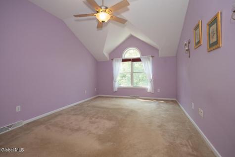 20 Ivywood Drive Selkirk NY 12158