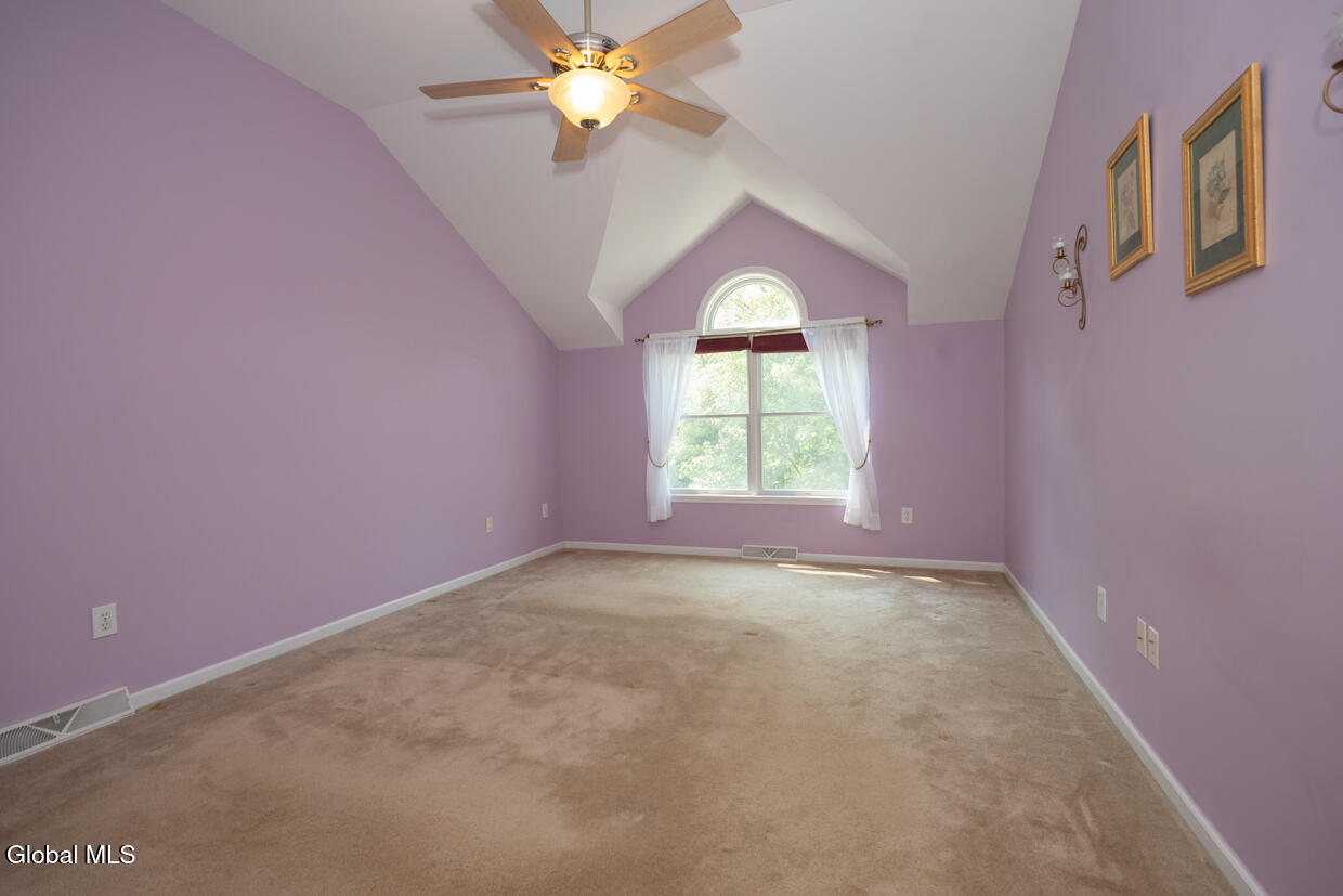 20 Ivywood Drive Selkirk NY 12158