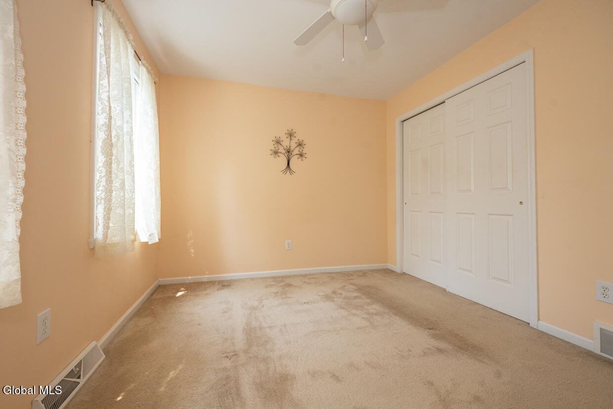 20 Ivywood Drive Selkirk NY 12158