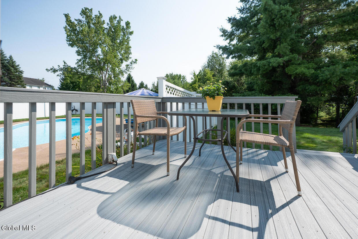 20 Ivywood Drive Selkirk NY 12158