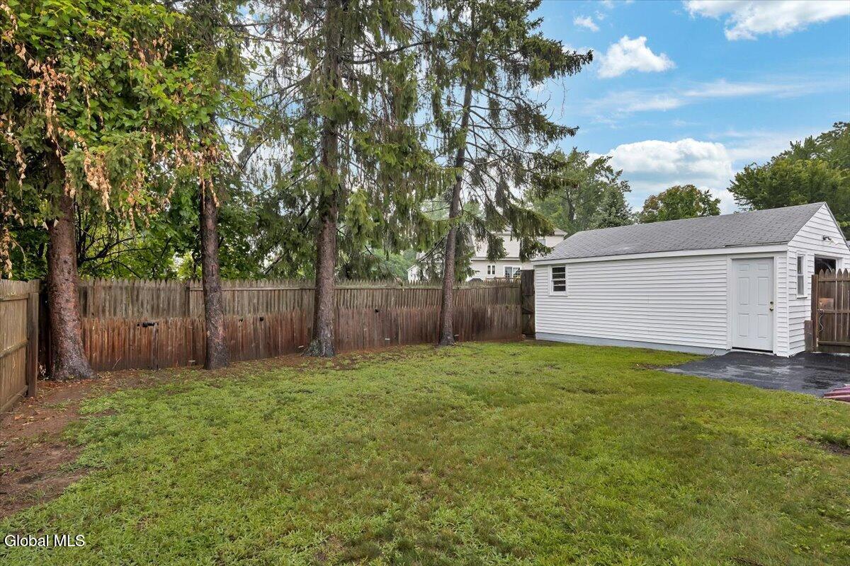 50 Rooney Avenue Colonie NY 12205