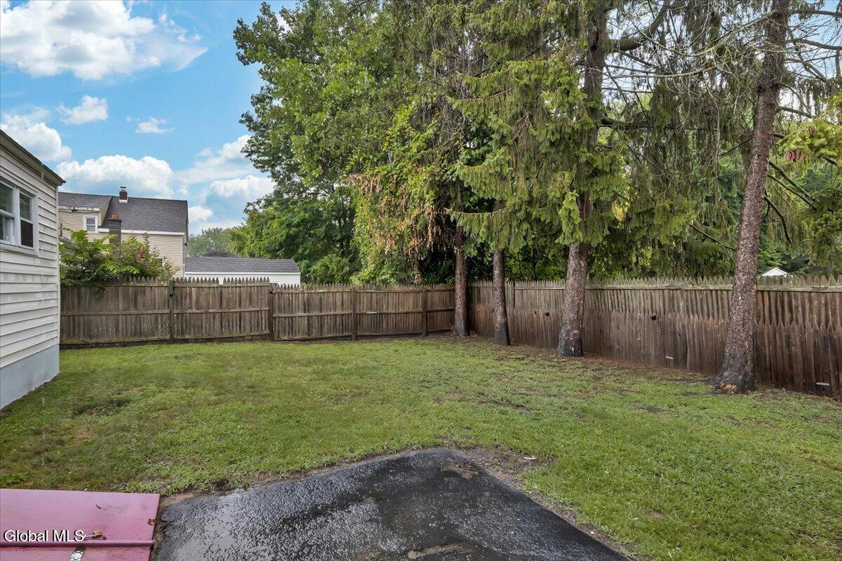50 Rooney Avenue Colonie NY 12205