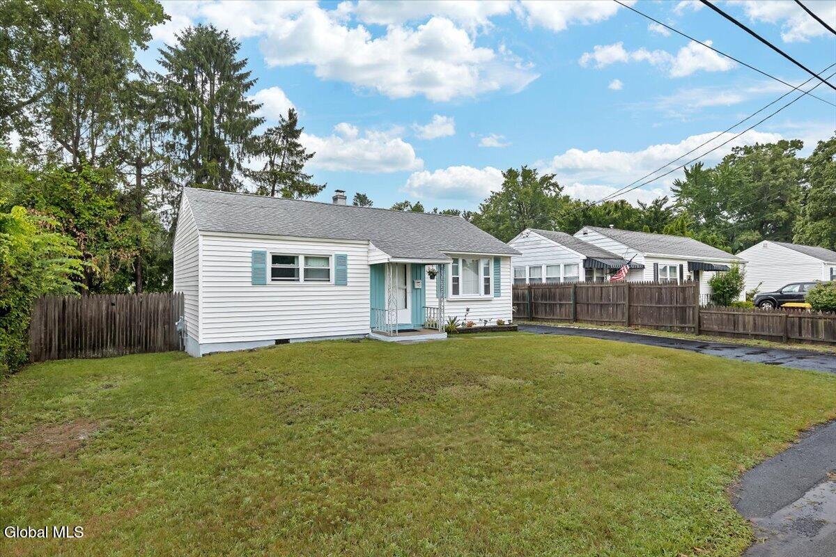 50 Rooney Avenue Colonie NY 12205