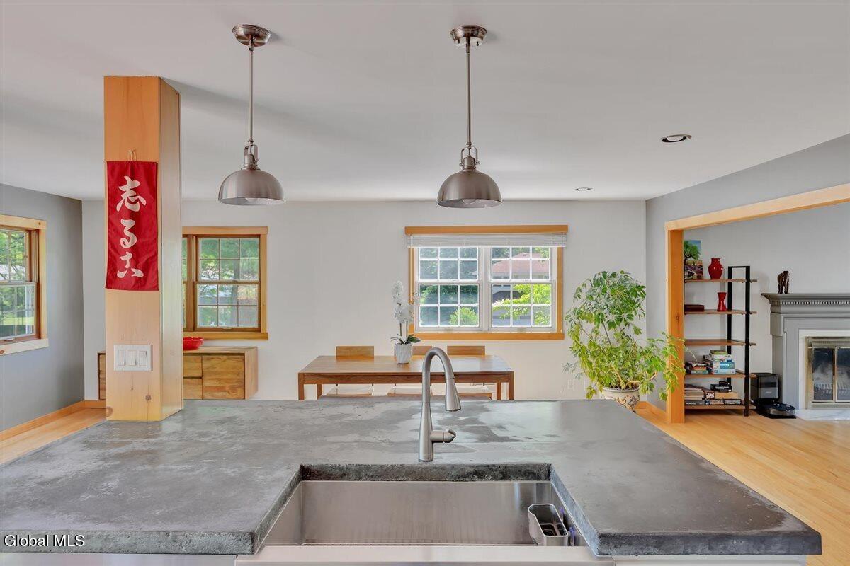 2307 Pine Ridge Road Niskayuna NY 12309