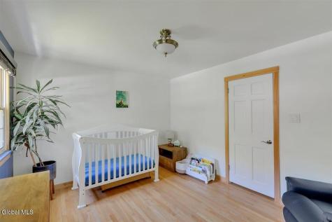 2307 Pine Ridge Road Niskayuna NY 12309