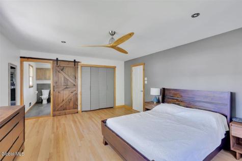 2307 Pine Ridge Road Niskayuna NY 12309