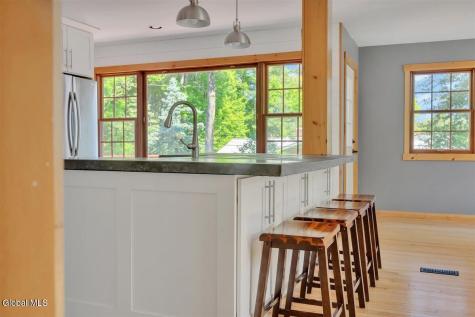 2307 Pine Ridge Road Niskayuna NY 12309