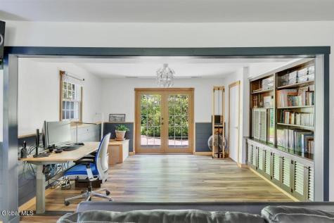 2307 Pine Ridge Road Niskayuna NY 12309