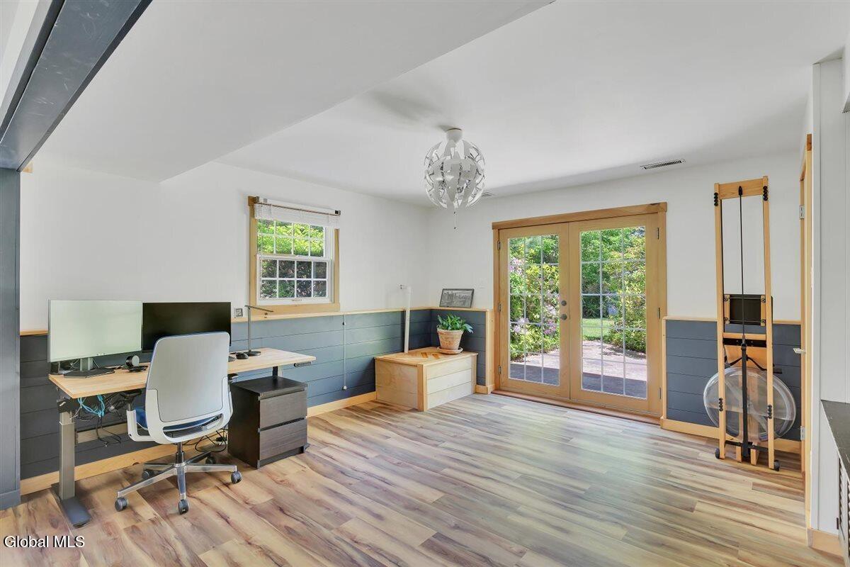 2307 Pine Ridge Road Niskayuna NY 12309