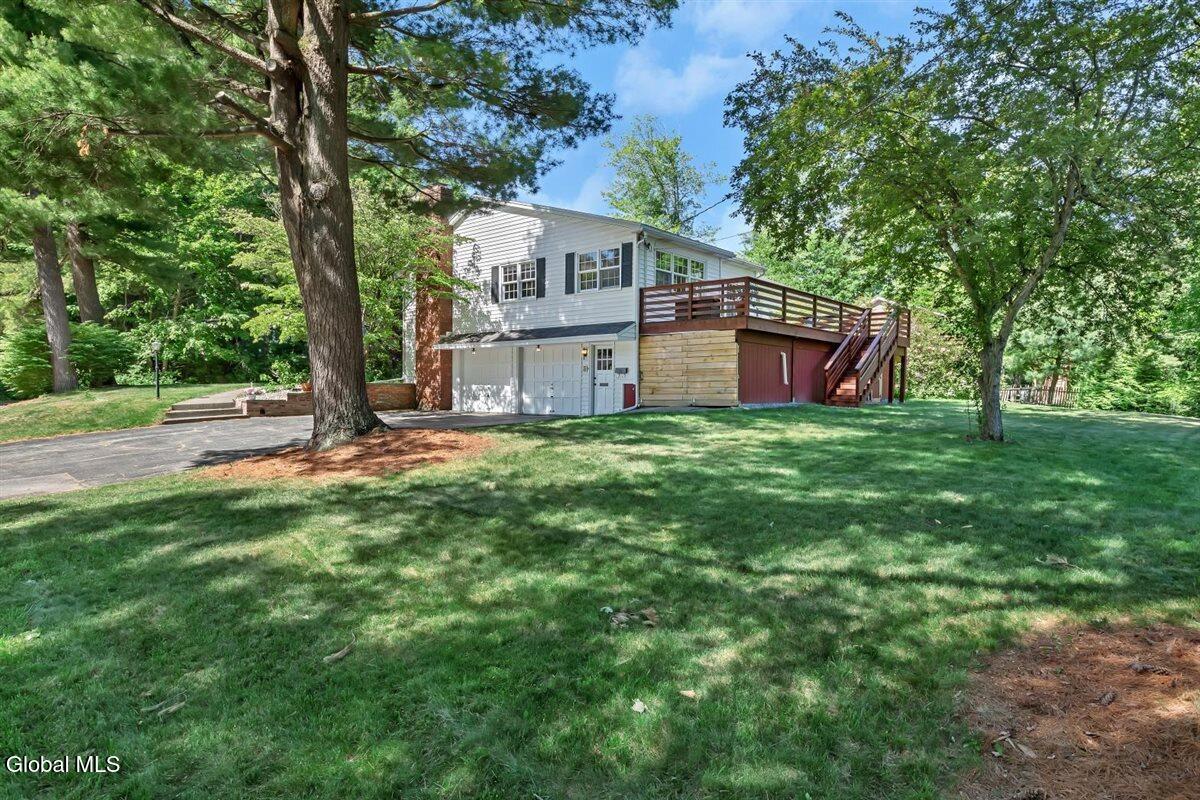 2307 Pine Ridge Road Niskayuna NY 12309