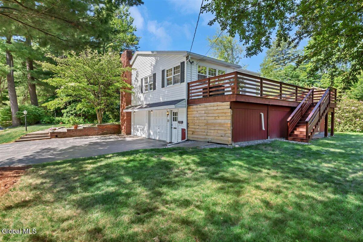 2307 Pine Ridge Road Niskayuna NY 12309