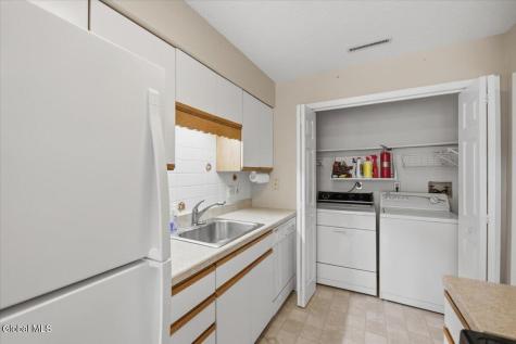 1200 Hillside Avenue Niskayuna NY 12309
