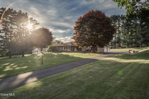 109 Golf Course Road Amsterdam NY 12010