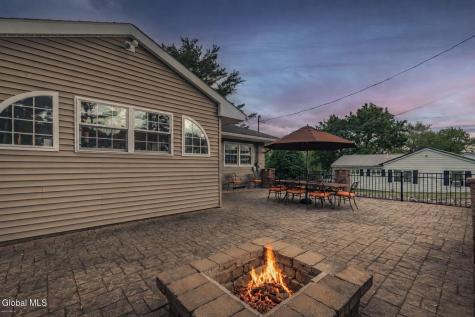 109 Golf Course Road Amsterdam NY 12010