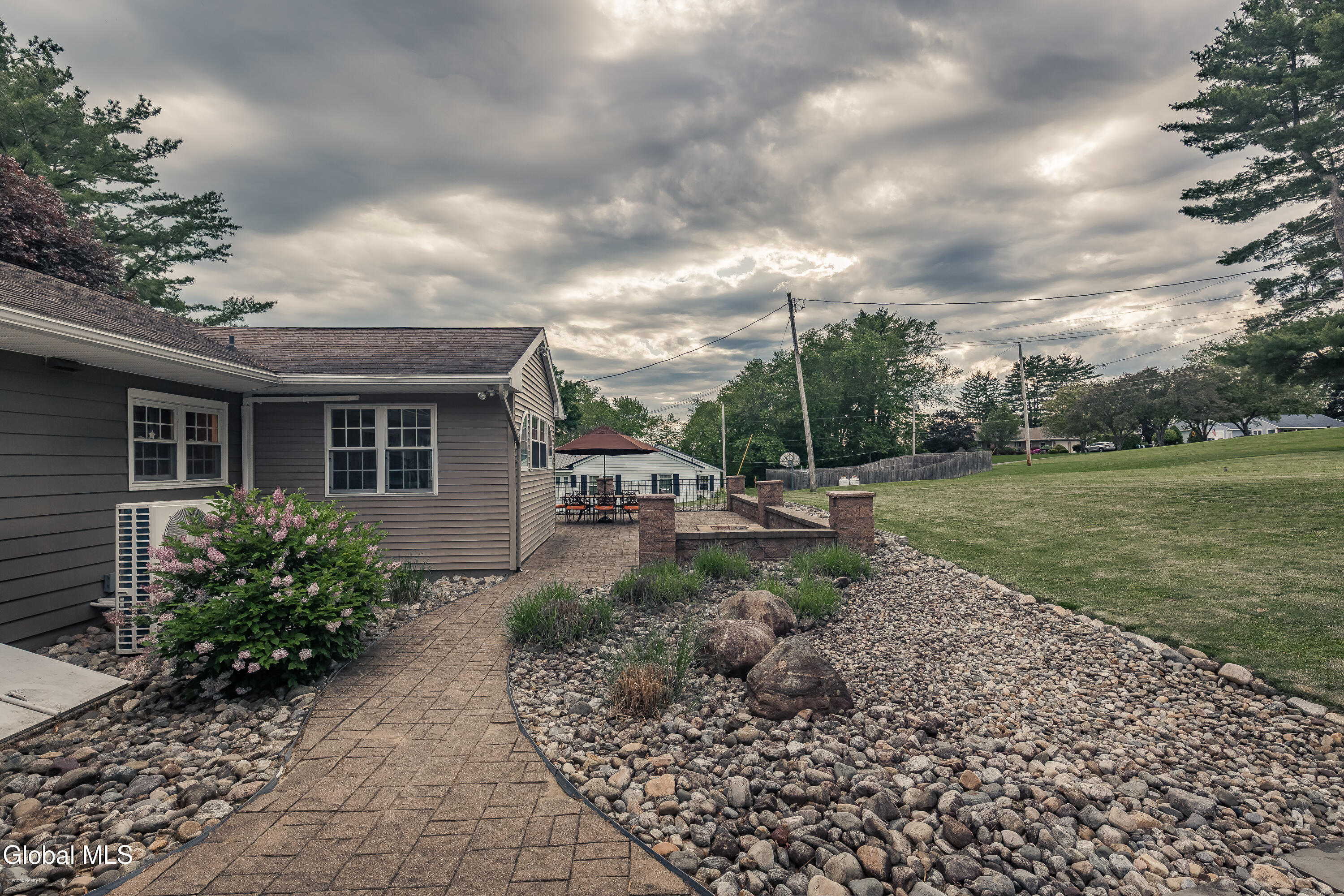 109 Golf Course Road Amsterdam NY 12010